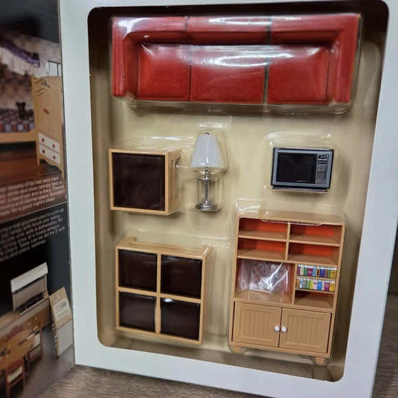 Vintage Tomy Smaller Homes Contemporary Miniature Living Room Furniture Set - Picture 3 of 16